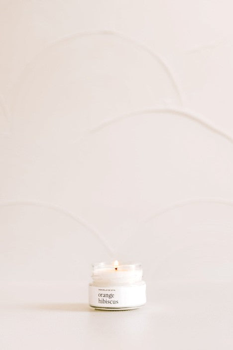 Chandelle de soya - Orange Hibiscus - MARÉE CHANDELLES