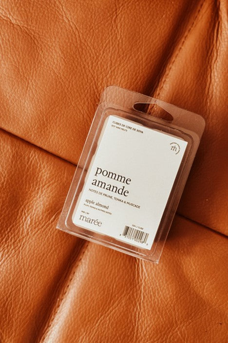 Pastilles de cire de soya Pomme Amande dans un emballage recyclable