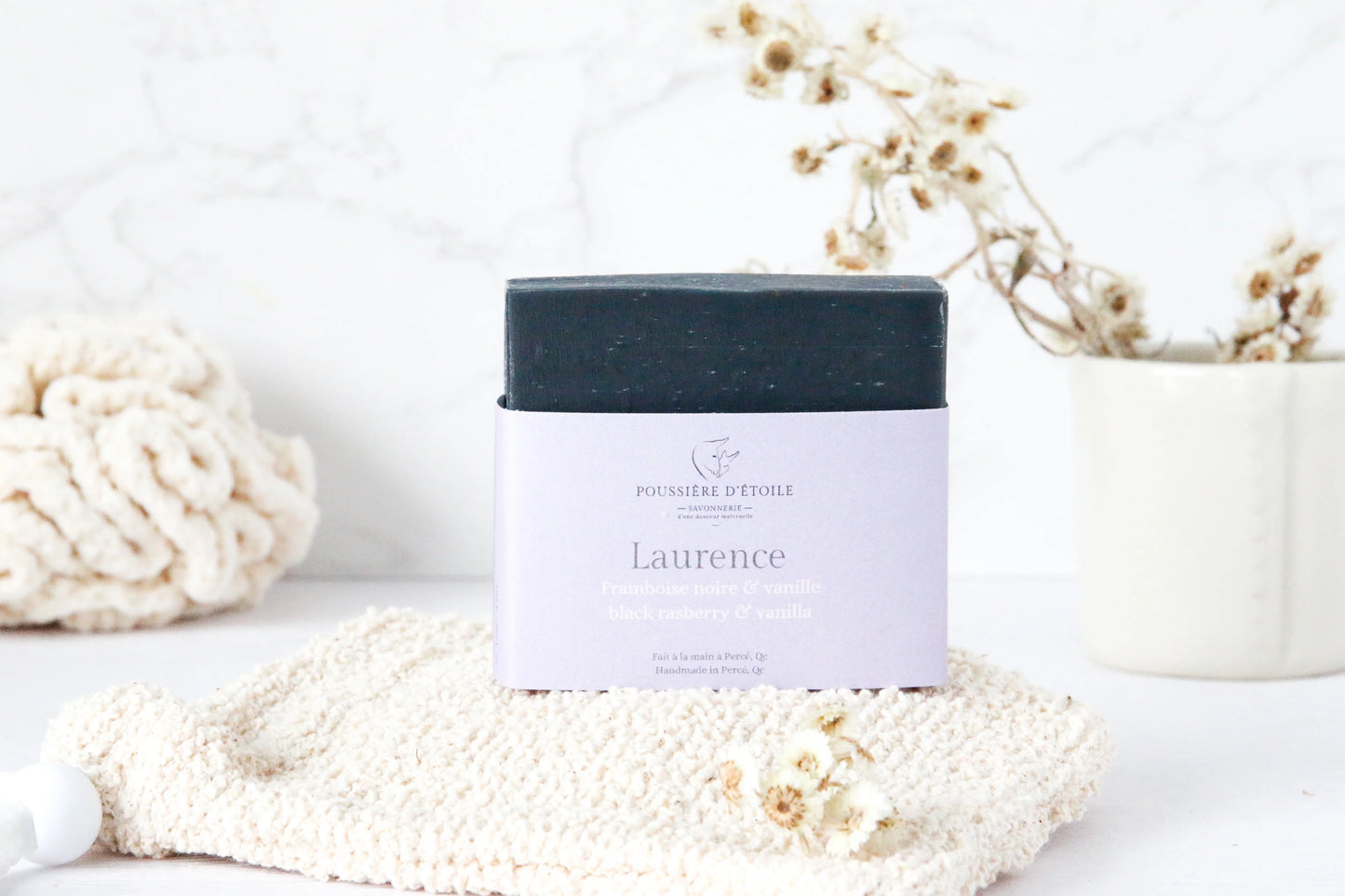 Savon en barre - Laurence (framboise noire et vanille) 125gr - POUSSIÈRE D'ÉTOILE