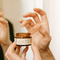 Crème contour des yeux - Bakuchiol & thé vert - 30 ml - LES MAUVAISES HERBES